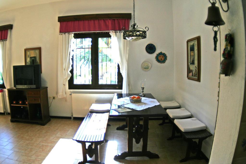 Villa Paradiso เนโอสมาร์มาราส ห้อง รูปภาพ